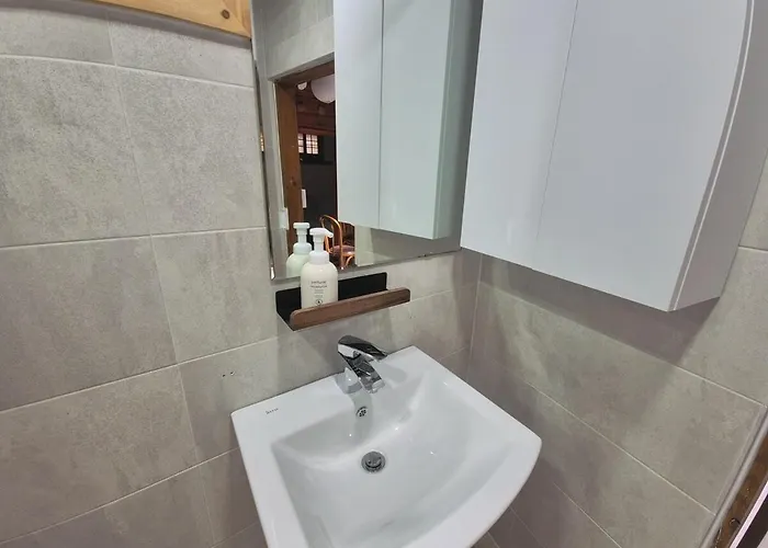 Hanok Entire House, Bukchon Hanok Village Апартаменты Сеул